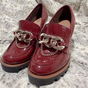 Antonio Melani Healed Loafer Size 8.5